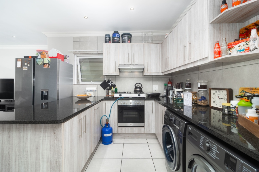 3 Bedroom Property for Sale in Protea Heights Western Cape